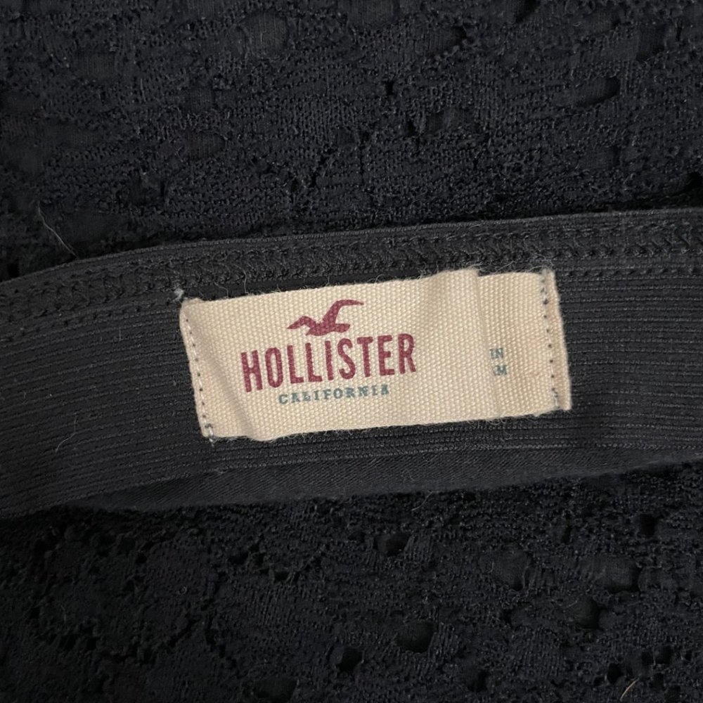Hollister Lace Mini Skirt - Size Small - Picture 3 of 4
